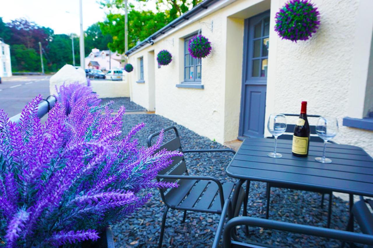 Staycation At Pine Cottage, A Newly Refurbished Holiday Cottage Goodwick Exteriér fotografie